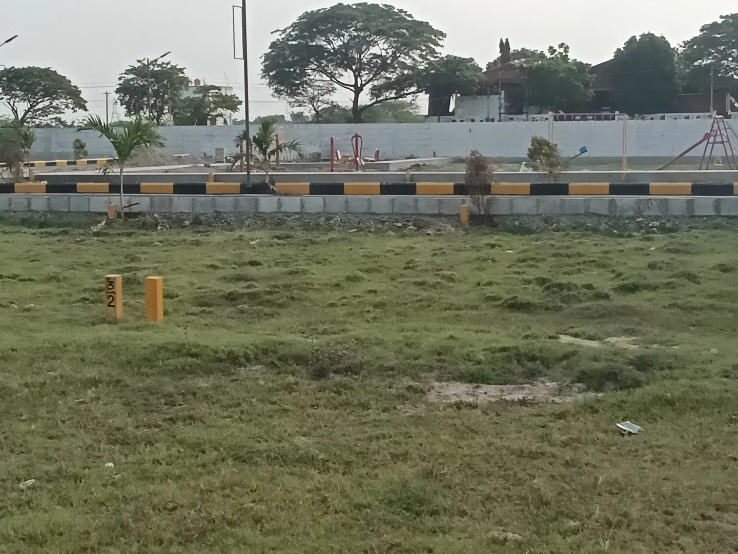 700 Sqft Land for Sale in Orathur road , Padappai
